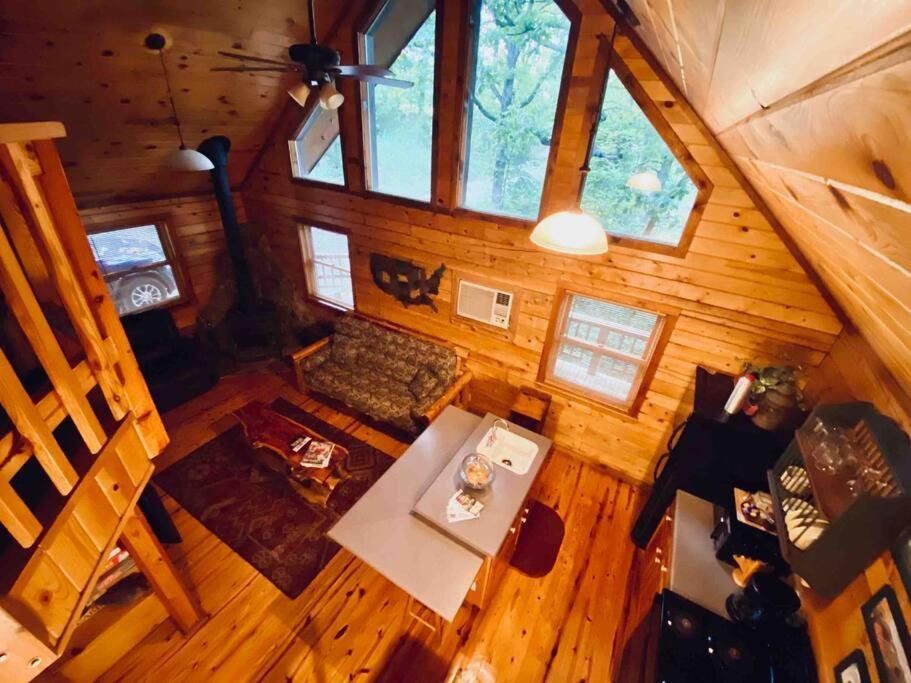 The Loft At Bear Mountain Log Cabins Eureka Springs Exterior photo